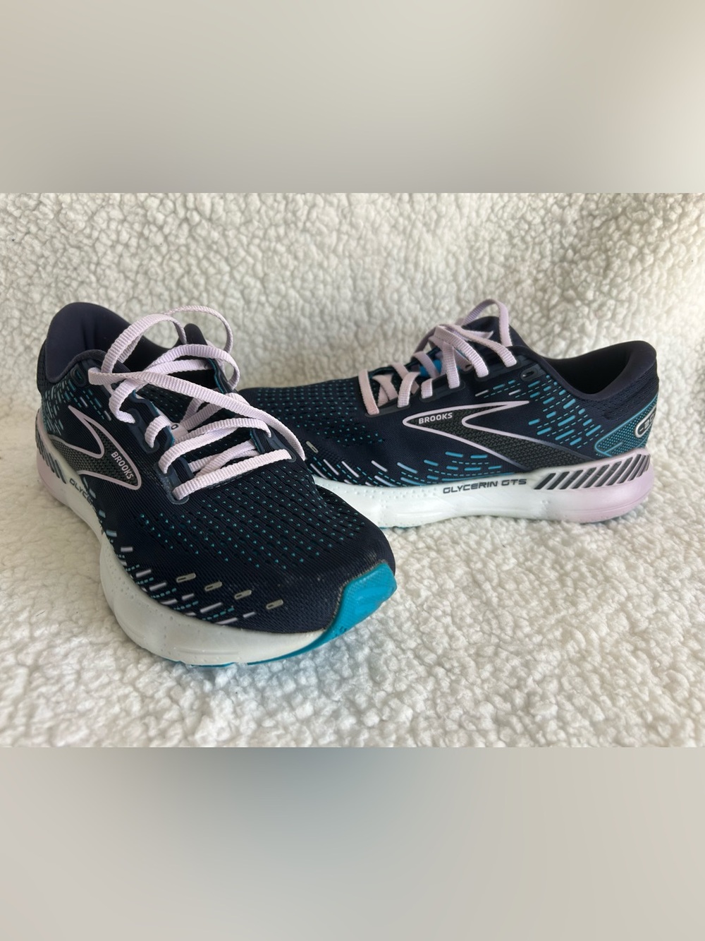 Brooks Glycerin GTS 20 Navy and Light Pink Running Shoes USED